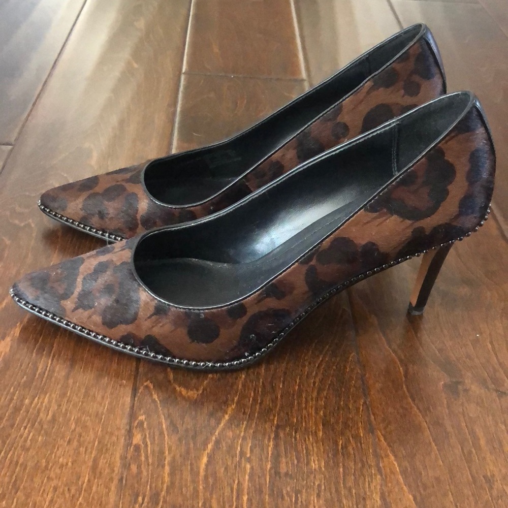 Coach heels. - Picture 3 of 7